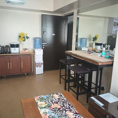 Nice Corner Ayala 1 Bedroom Condo At Heart Of Davao City With Hi Speed Wi Fi Internet Exteriör bild