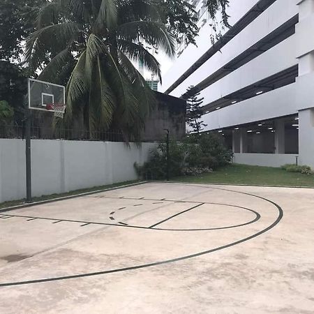 Nice Corner Ayala 1 Bedroom Condo At Heart Of Davao City With Hi Speed Wi Fi Internet Exteriör bild