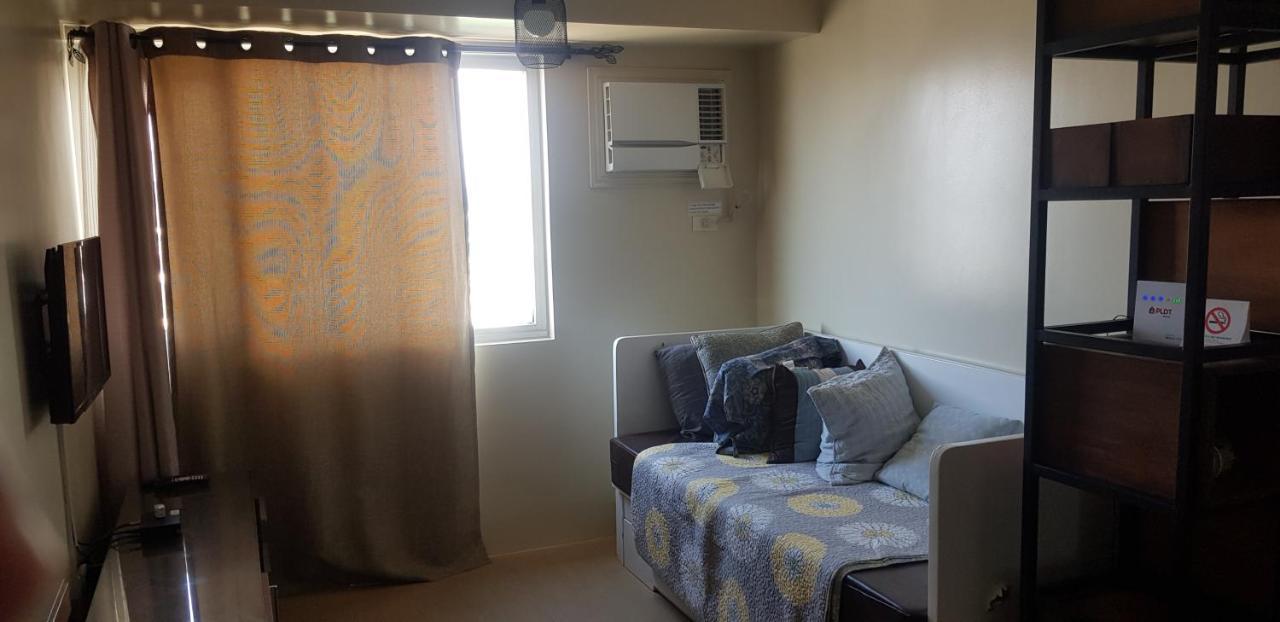 Nice Corner Ayala 1 Bedroom Condo At Heart Of Davao City With Hi Speed Wi Fi Internet Exteriör bild