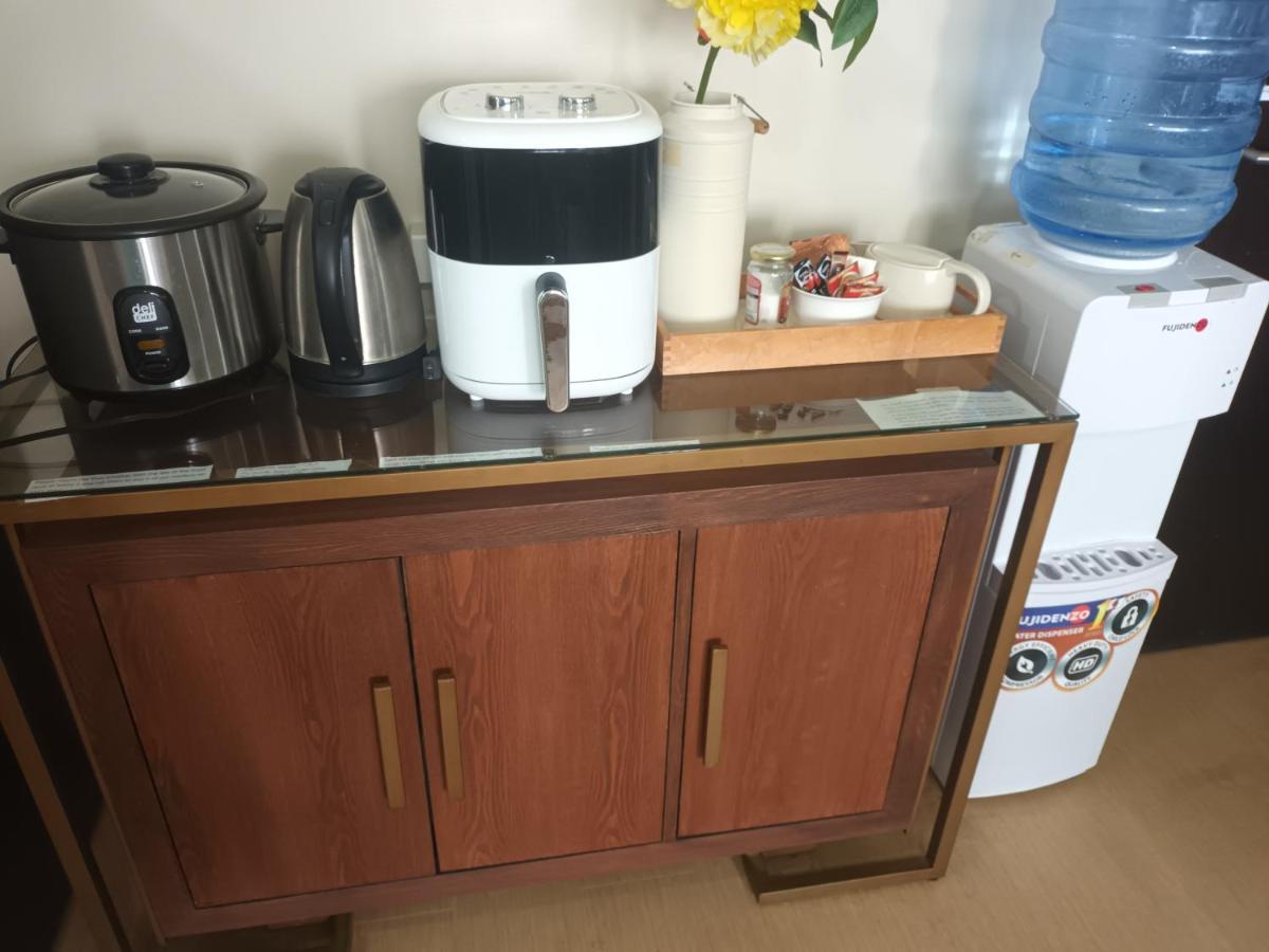 Nice Corner Ayala 1 Bedroom Condo At Heart Of Davao City With Hi Speed Wi Fi Internet Exteriör bild