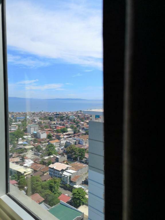 Nice Corner Ayala 1 Bedroom Condo At Heart Of Davao City With Hi Speed Wi Fi Internet Exteriör bild