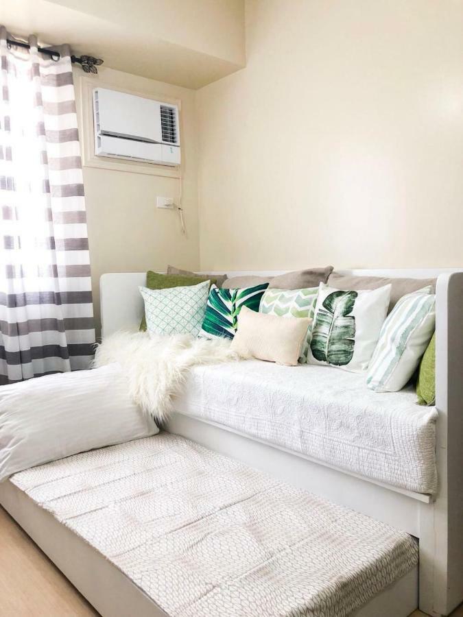 Nice Corner Ayala 1 Bedroom Condo At Heart Of Davao City With Hi Speed Wi Fi Internet Exteriör bild